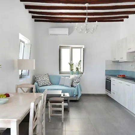 Marousso's Seafront House Alikí