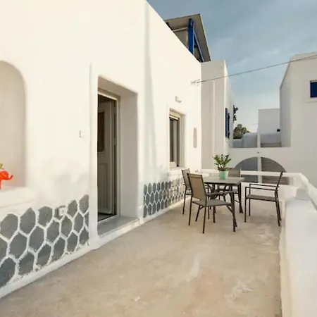 Marousso's Seafront House Casa vacanze Alikí