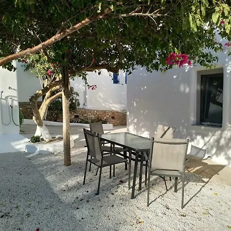 Marousso's Seafront House Alikí